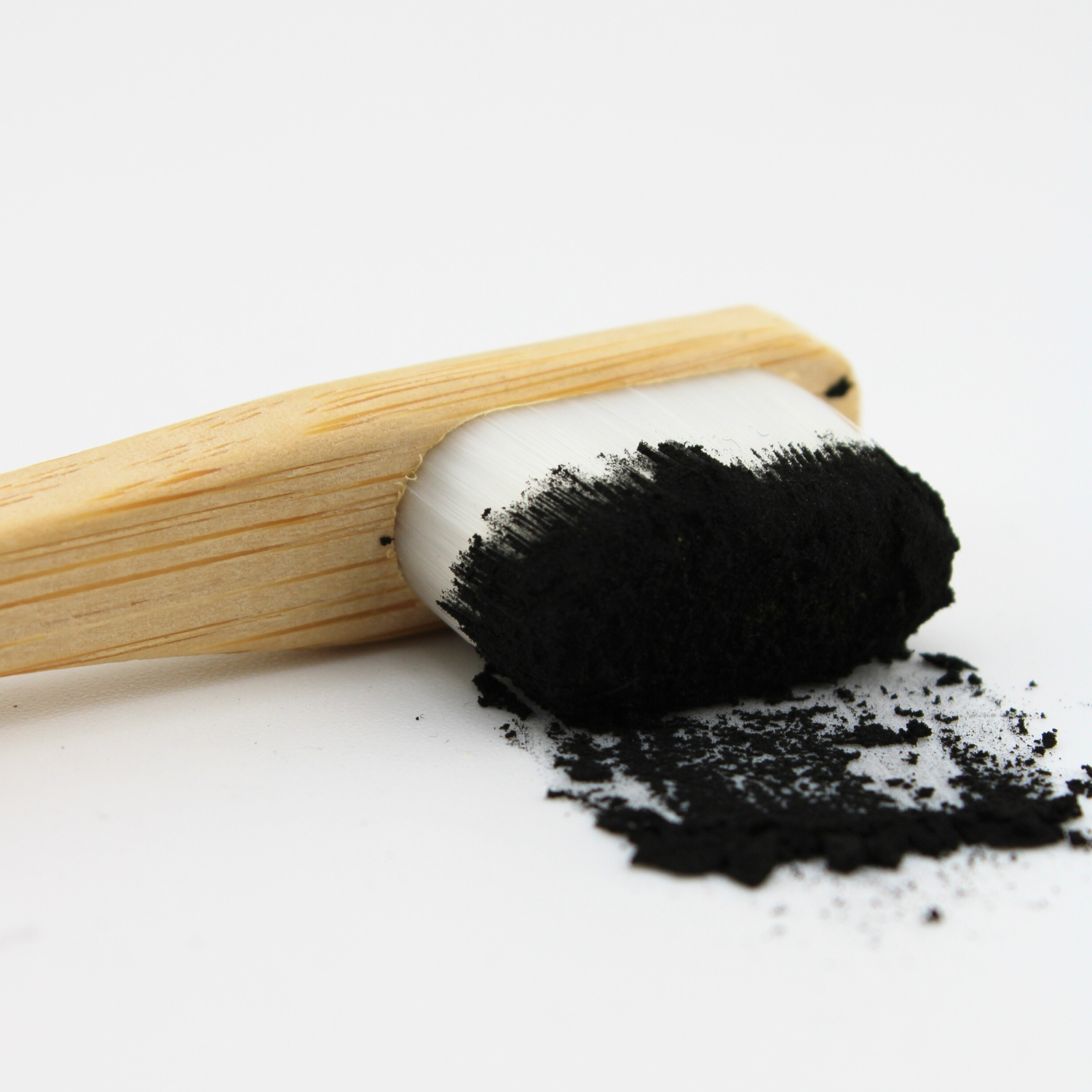 Puremysmile Bambuszahnbürste mit weißen Borsten Und Puremysmile Aktivkohlepulver